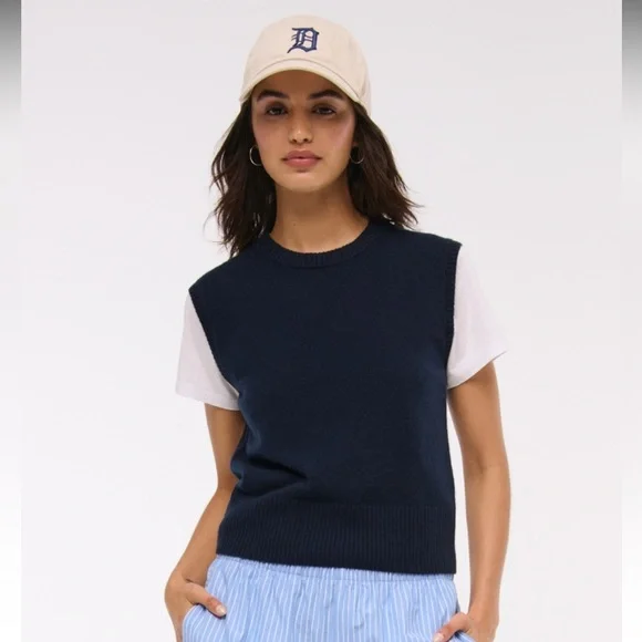 Abercrombie & Fitch Cashmere Shell Sweater - Picture 2 of 4